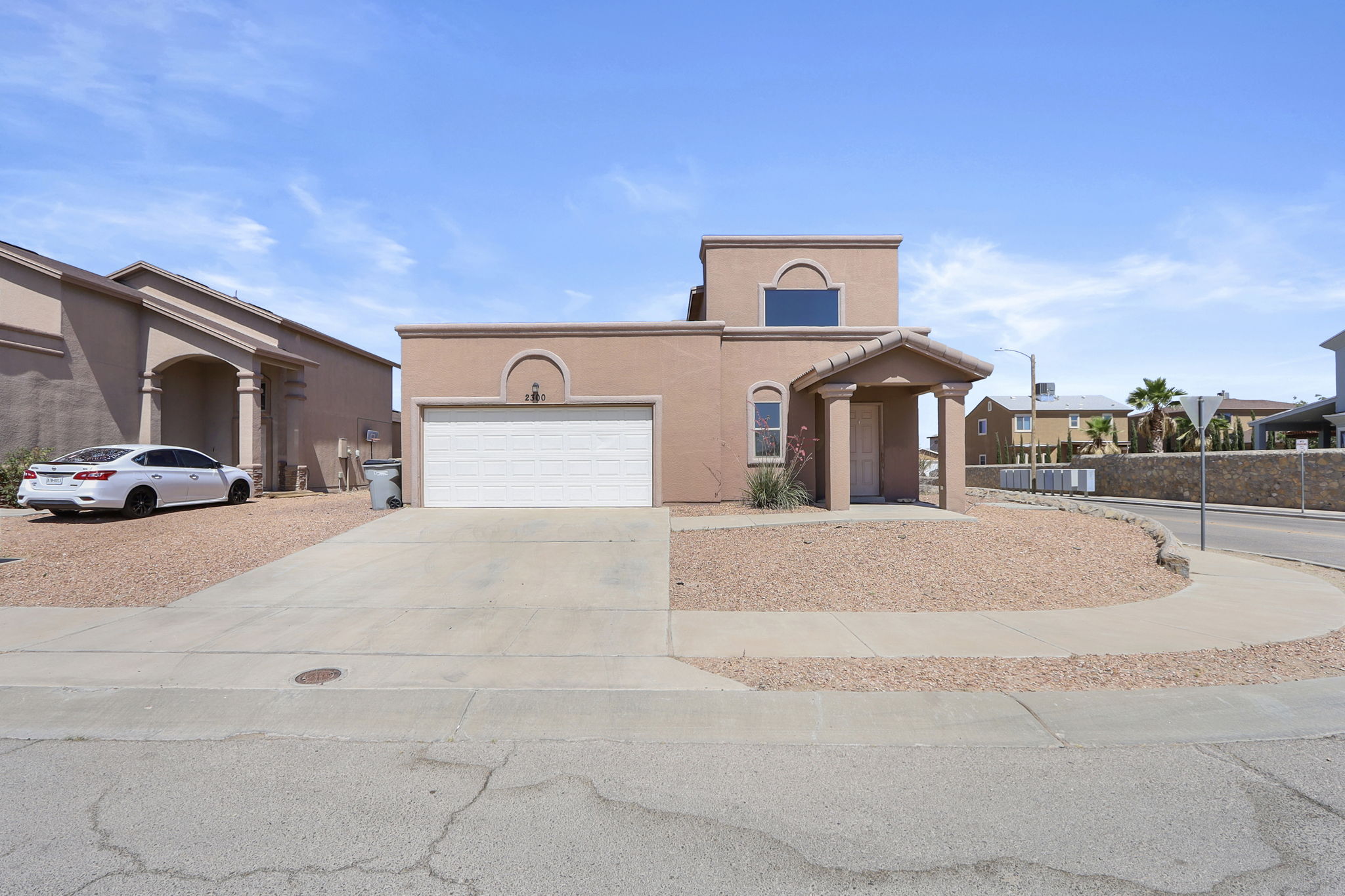 2300 Glitter Point