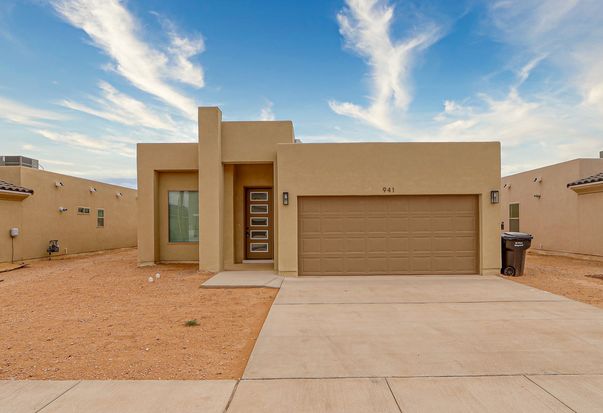 941 Sandhurst Place