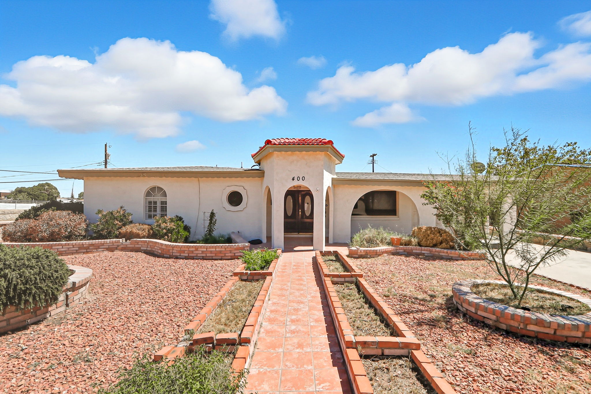 400 De Vargas Drive